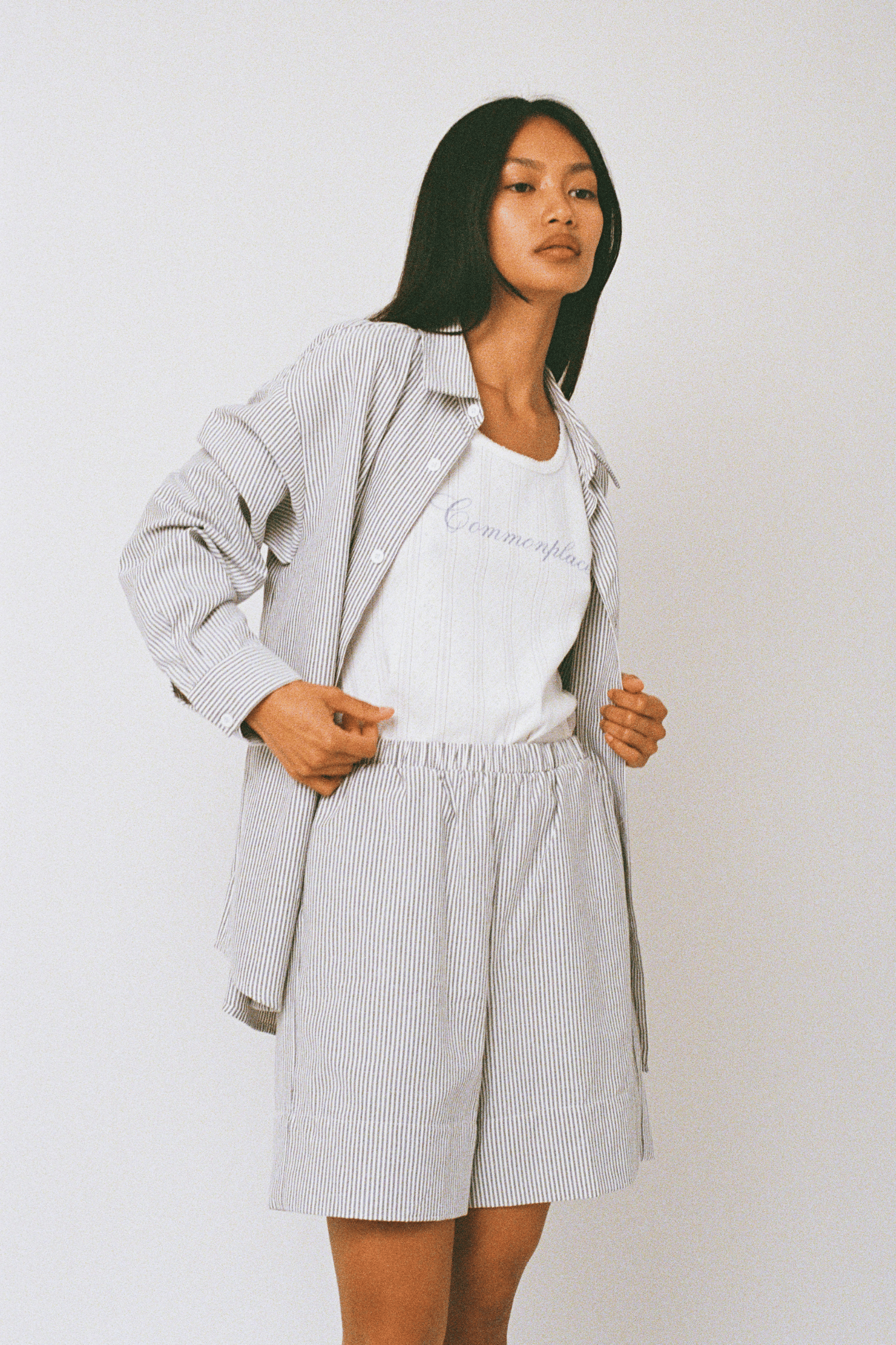 COMMONPLACE // Beach Cottage Shirt BLACK WHITE STRIPE