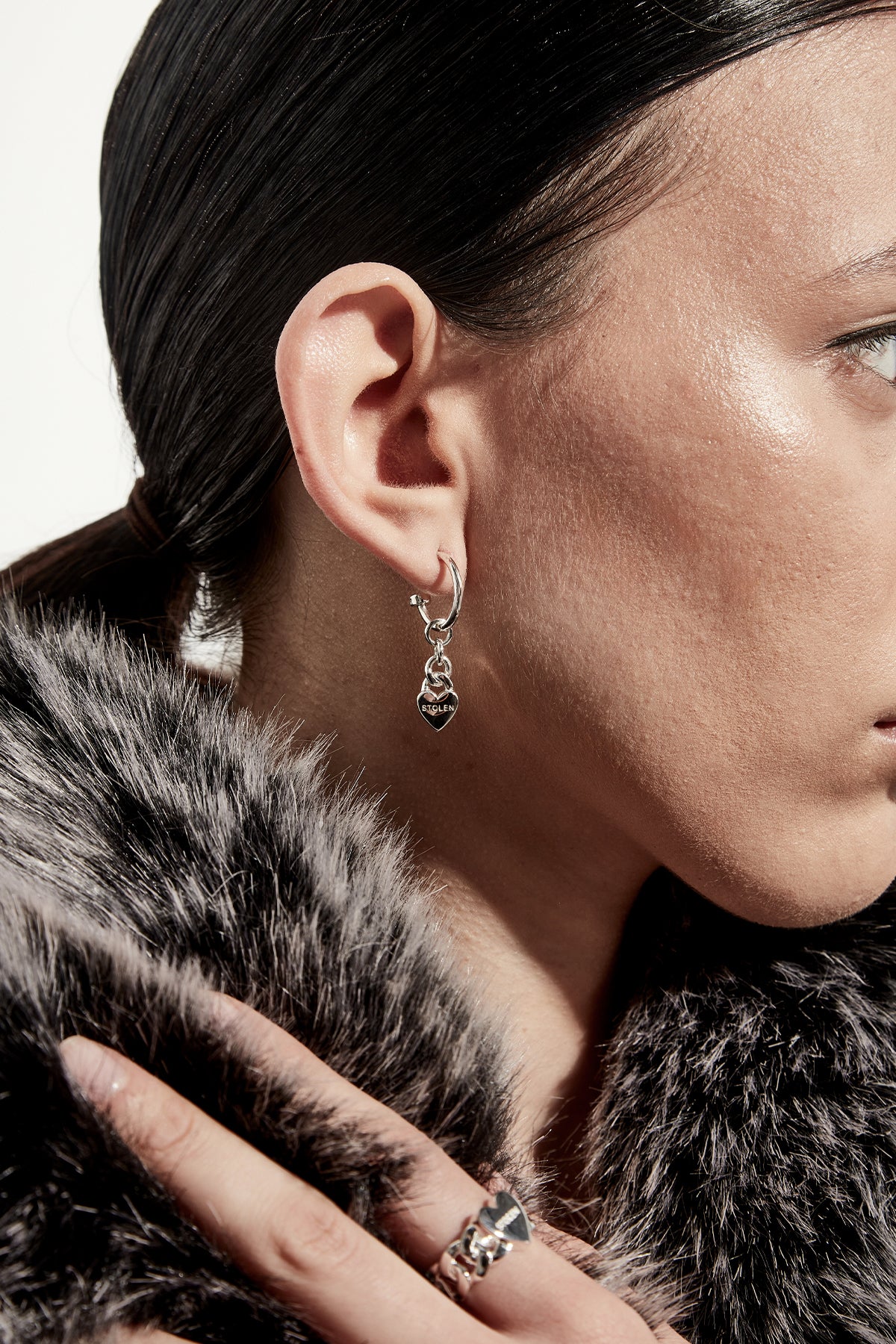 SGC // Love Chain Anchor Earring