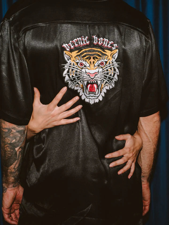 BILLY BONES // Bernie Bones Tiger Silk Shirt BLACK