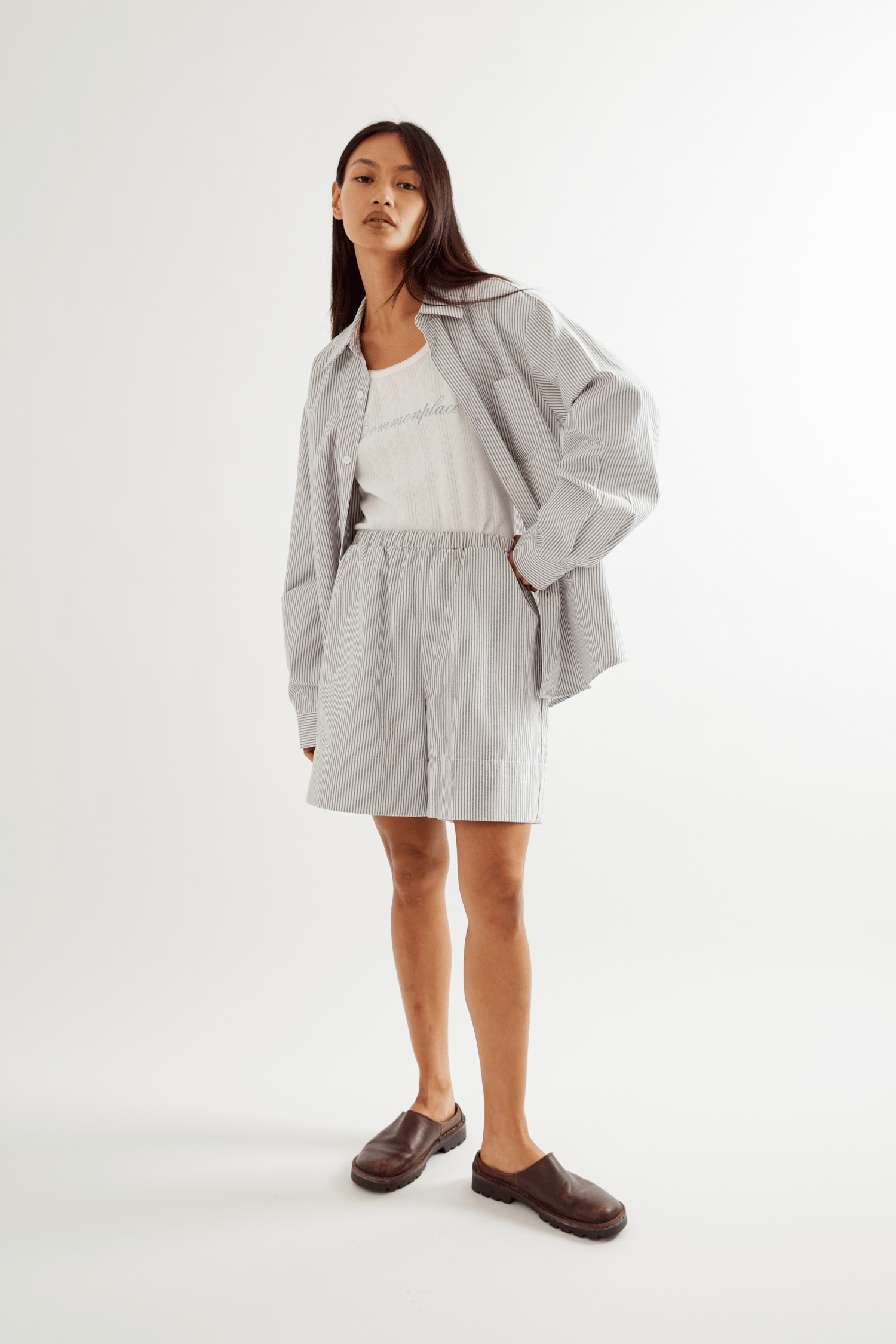 COMMONPLACE // Beach Cottage Shirt BLACK WHITE STRIPE