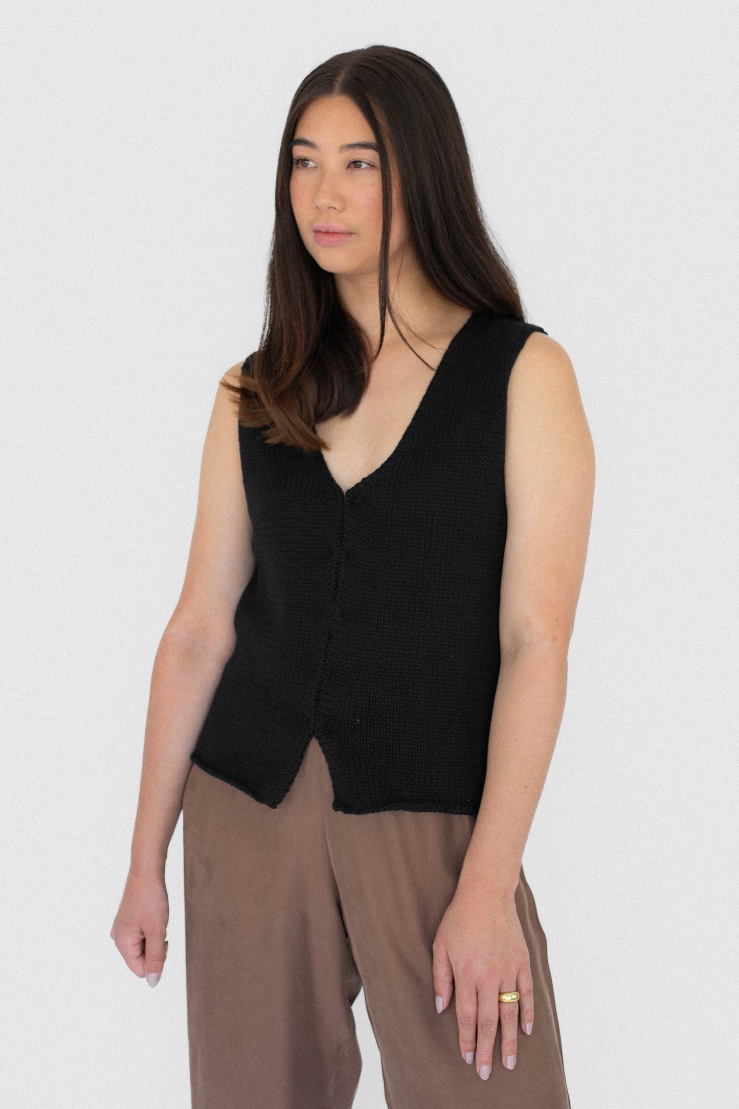 BEIGED // Knit Vest BLACK