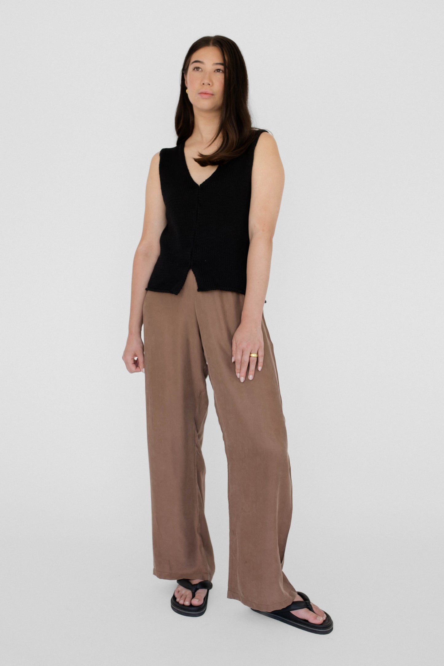 BEIGED // Knit Vest BLACK