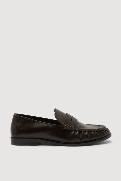 ASSEMBLY LABEL // Avenue Leather Loafer CRINKLE UMBER