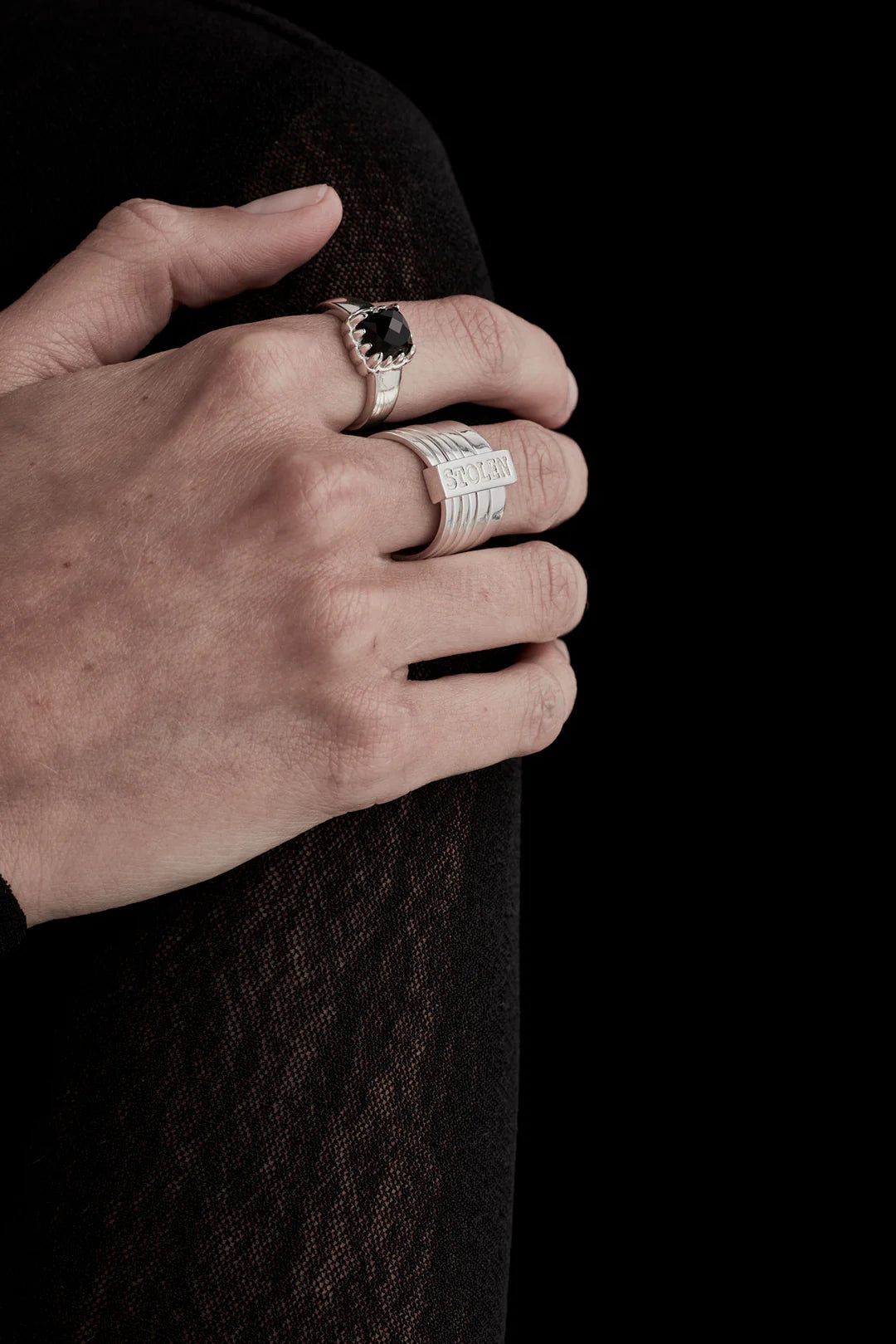 SGC // Baby Claw Ring ONYX