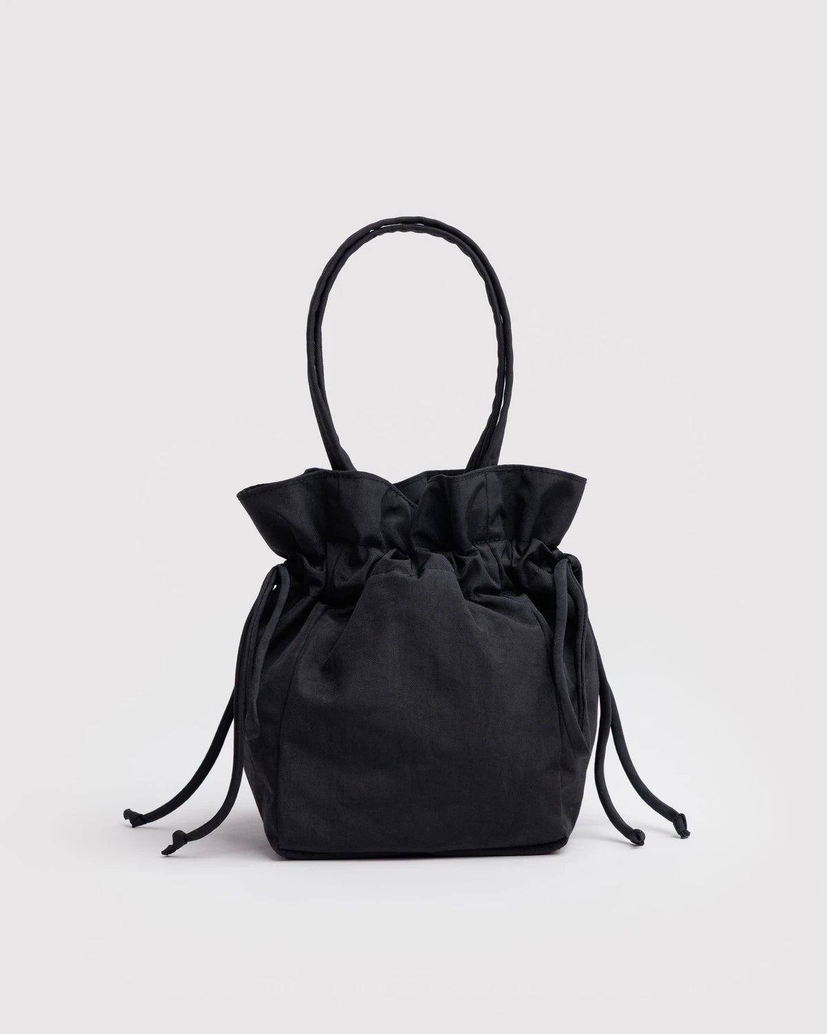 BAGGU // SMALL Nylon Drawstring Bag BLACK