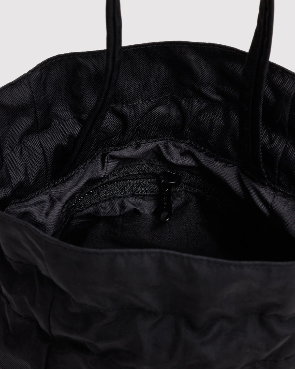 BAGGU // SMALL Nylon Drawstring Bag BLACK