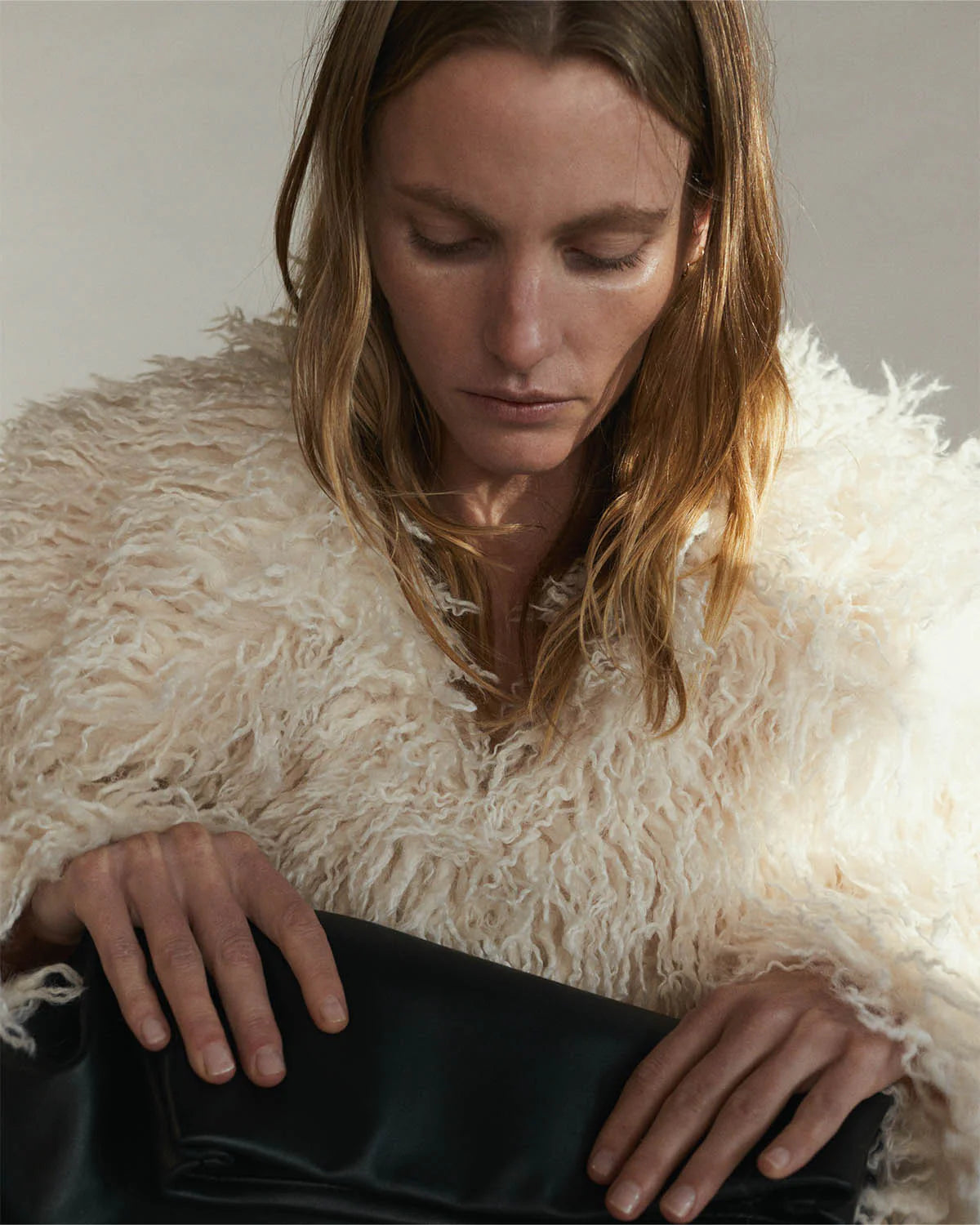 THE HORSE // Benny Clutch BLACK