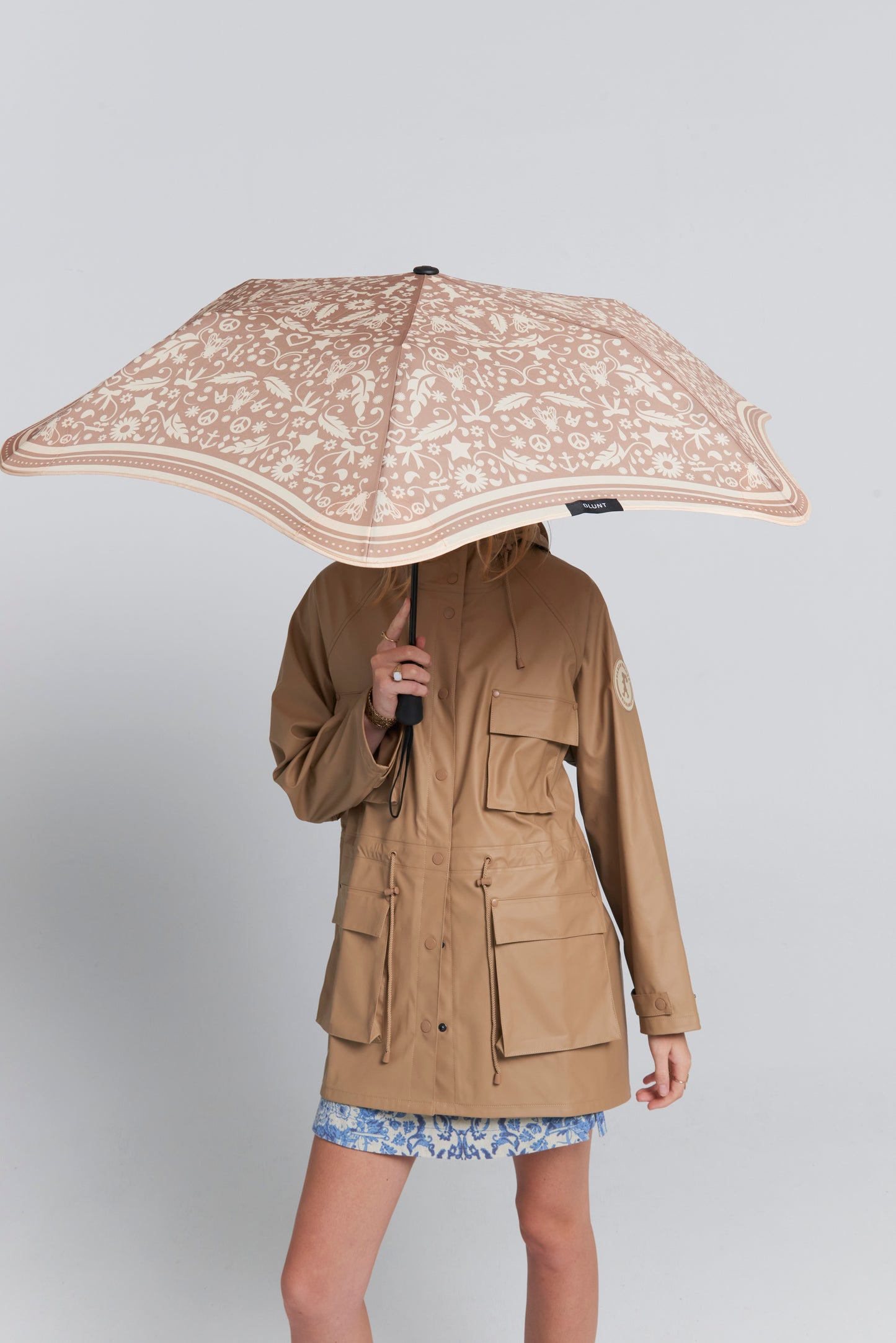 KAREN WALKER // Blunt Metro x KW Umbrella FILIGREE