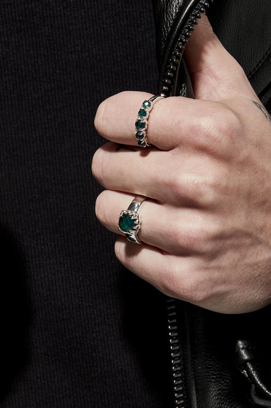 SGC // Baby Claw Ring MOODSTONE