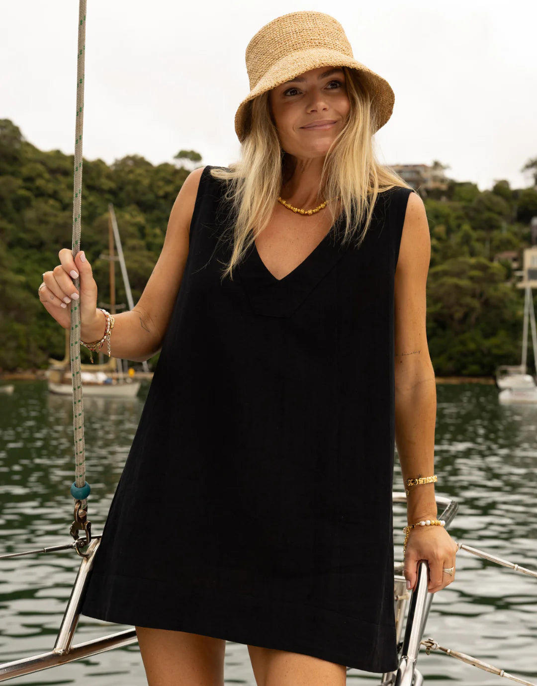 LUNA LANE // Banks Shift Dress BLACK