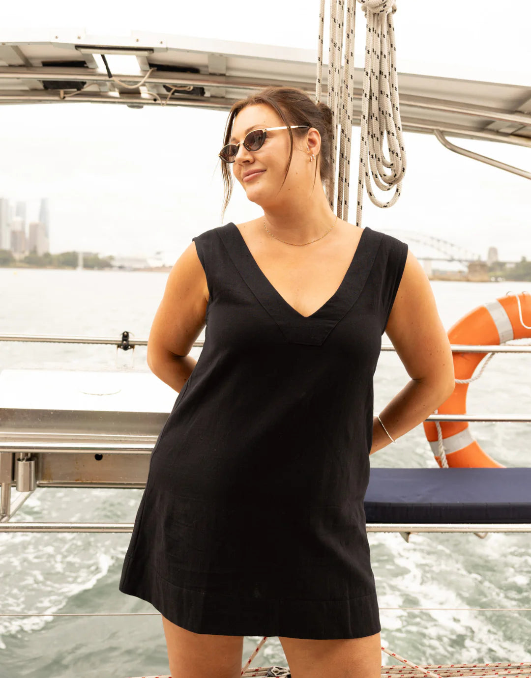 LUNA LANE // Banks Shift Dress BLACK