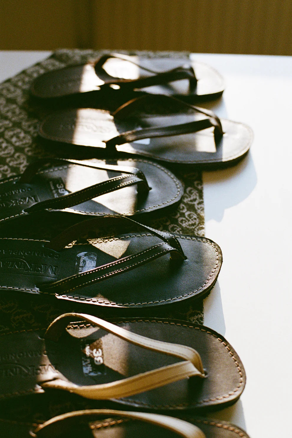COMMONPLACE // Boundary Sandal BROWN