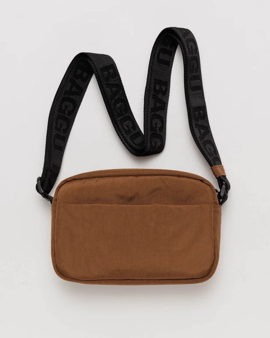 BAGGU // Nylon Camera Crossbody BROWN