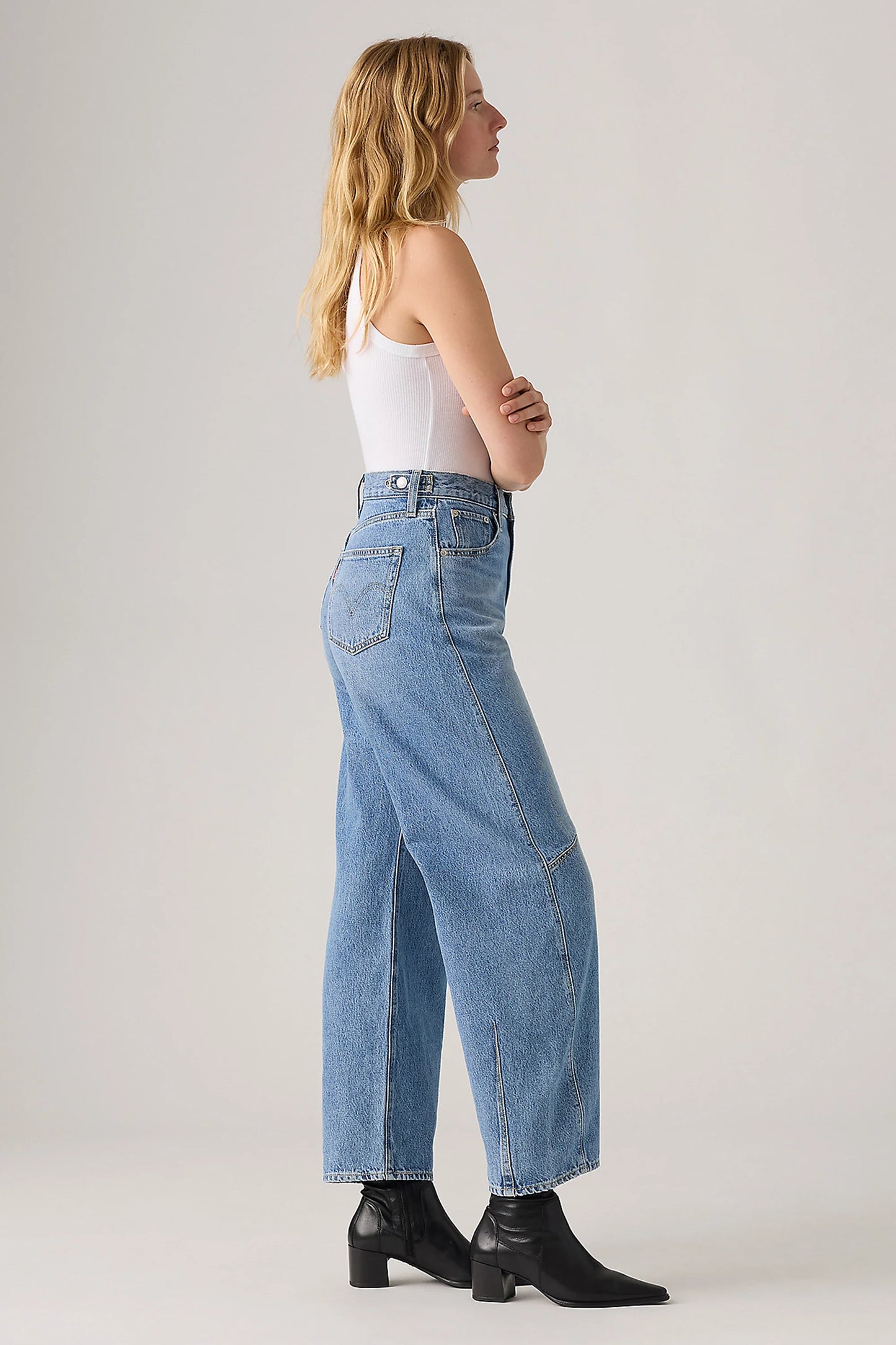 LEVIS // Cinch Barrel LET LOVE IN