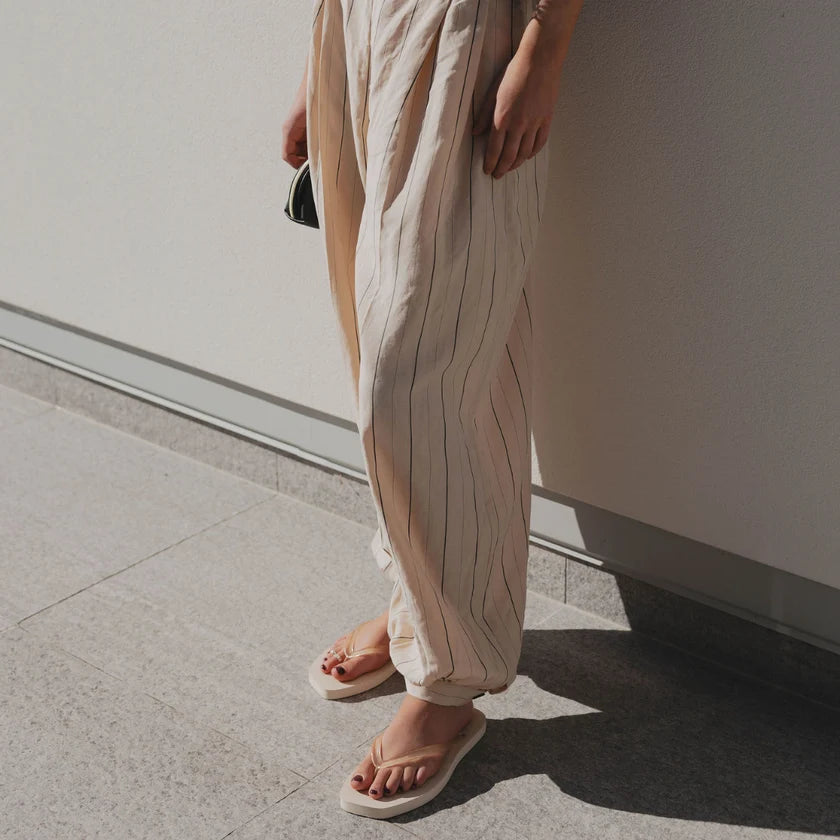 Jelly Square Flip Flop ECRU