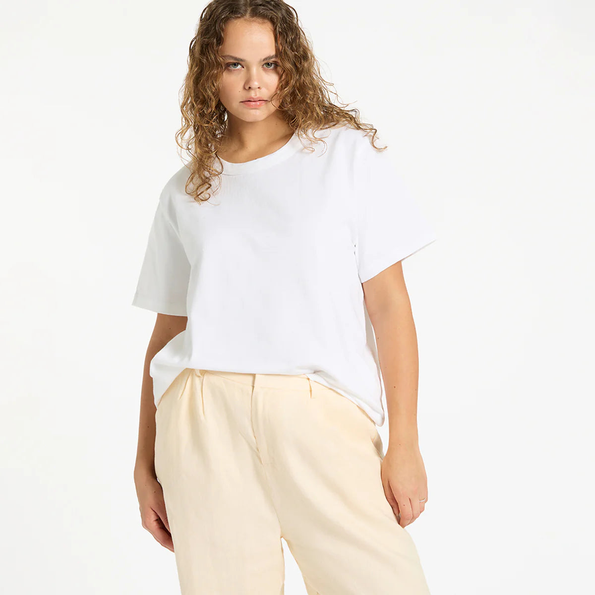 STATUS ANXIETY // Feels Right Tee OFF WHITE
