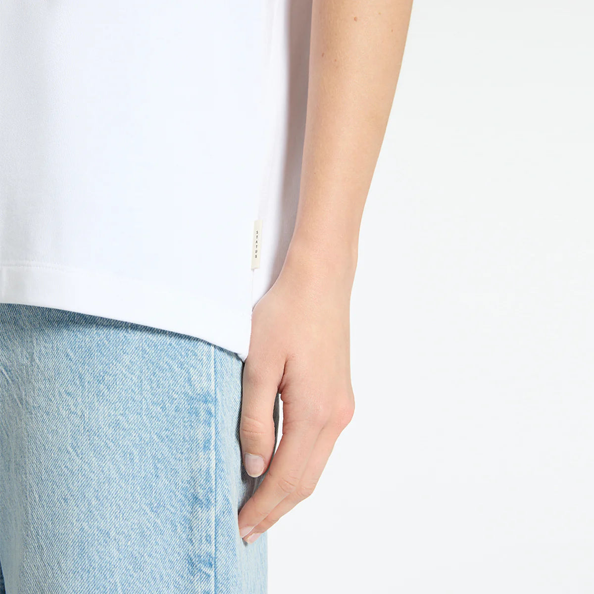 STATUS ANXIETY // Feels Right Tee OFF WHITE