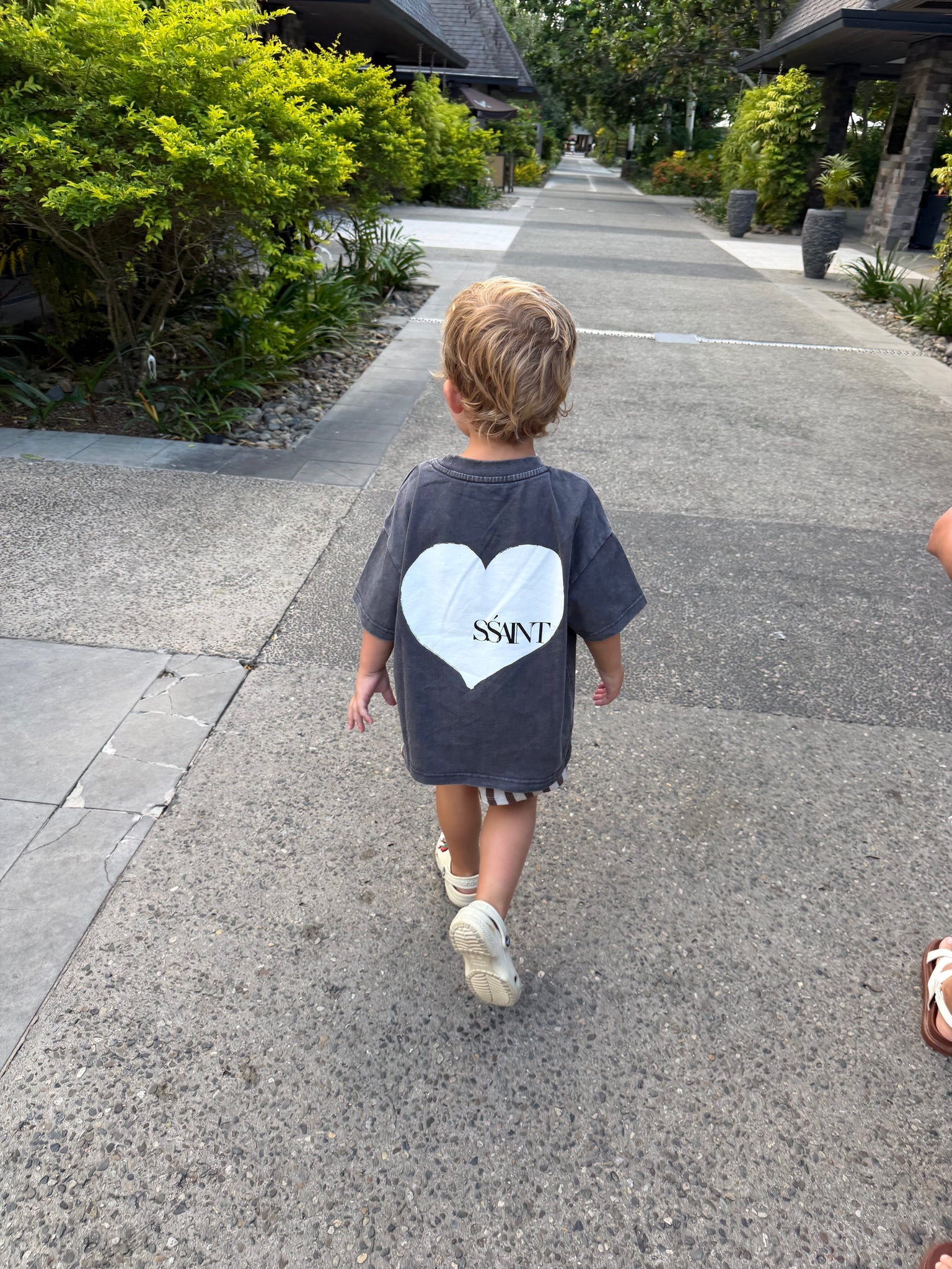 Kids Heart Tee CHARCOAL