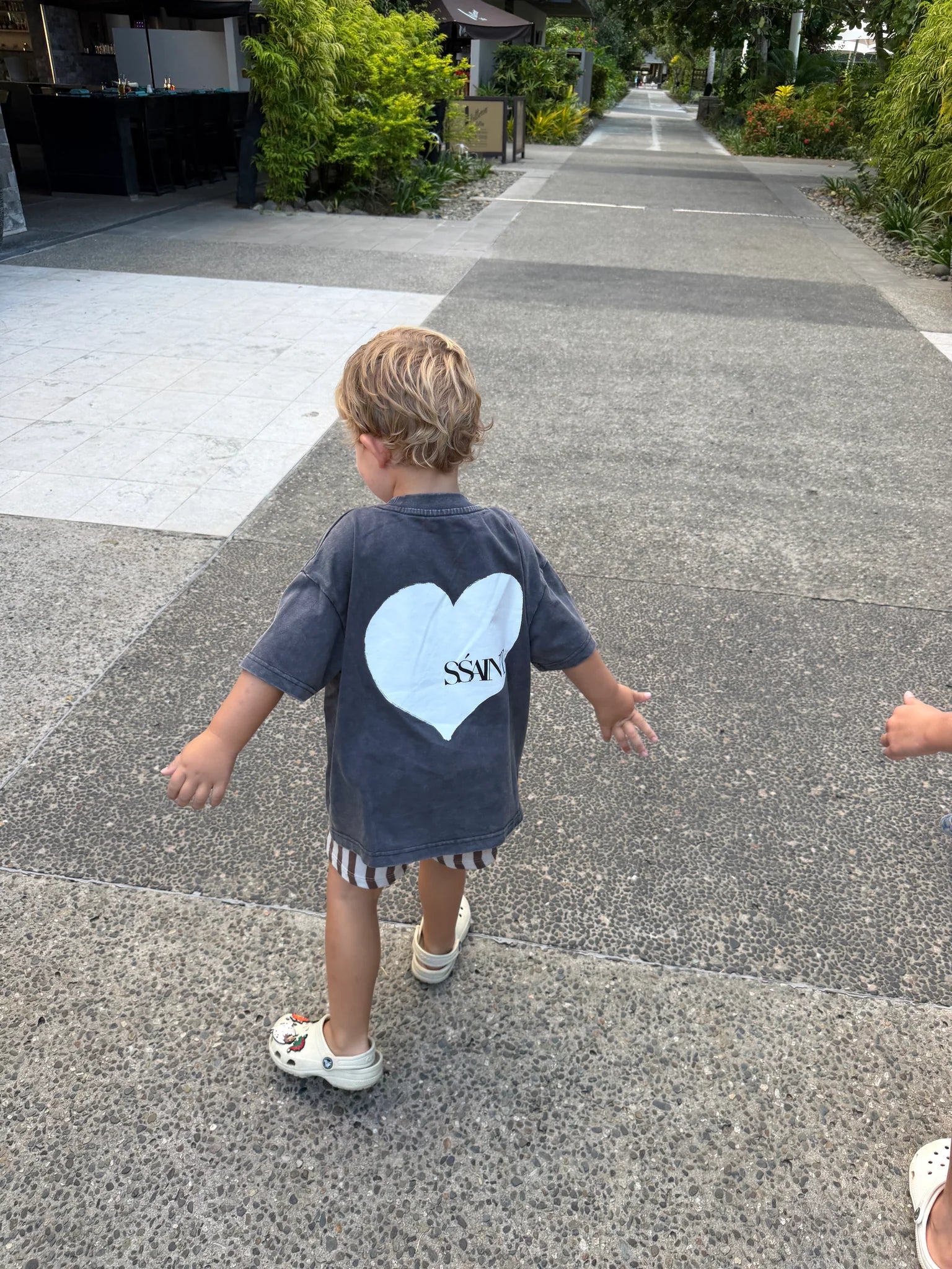 Kids Heart Tee CHARCOAL