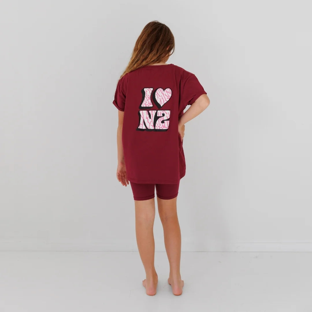 I Love NZ Bailey Tee BOYSENBERRY