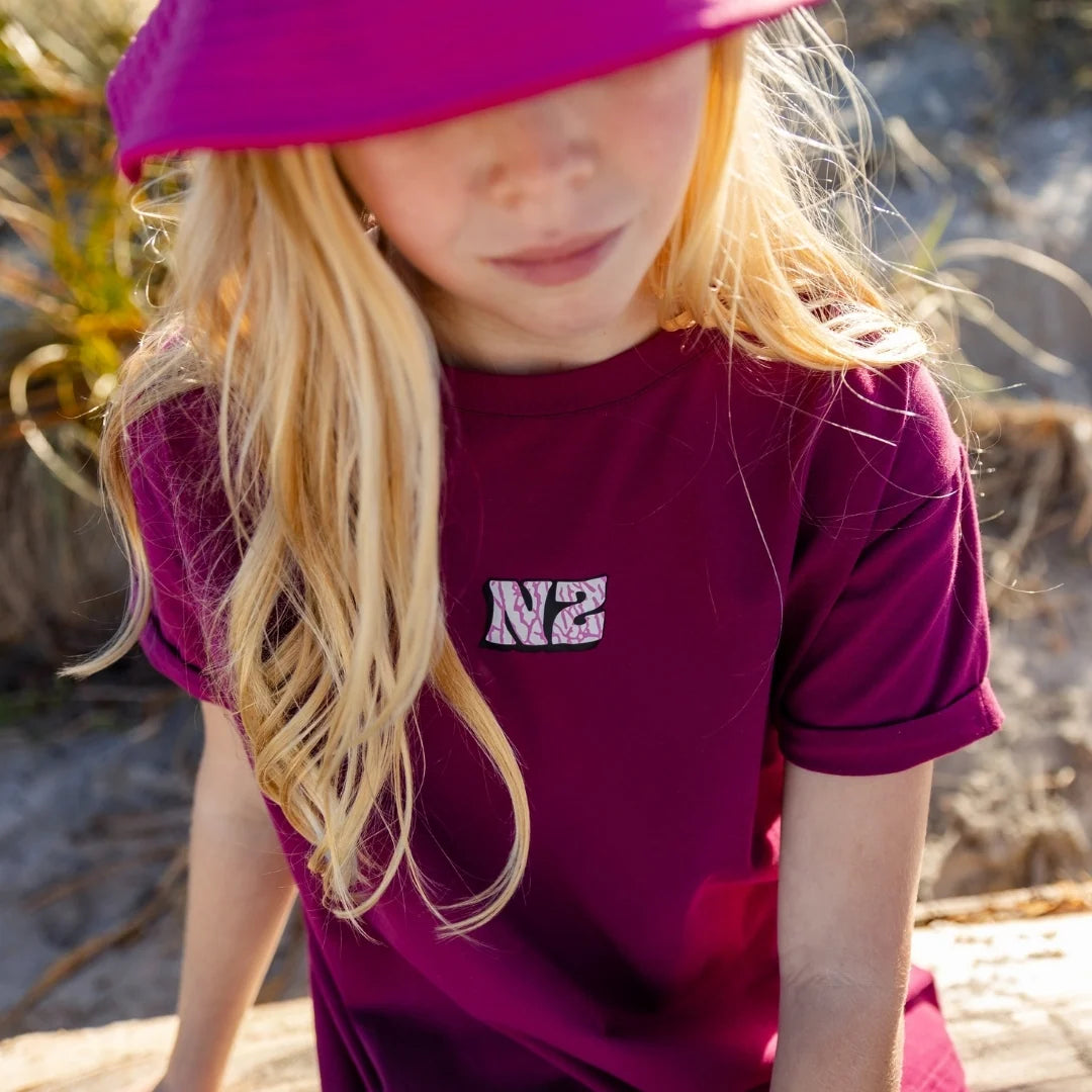 I Love NZ Bailey Tee BOYSENBERRY