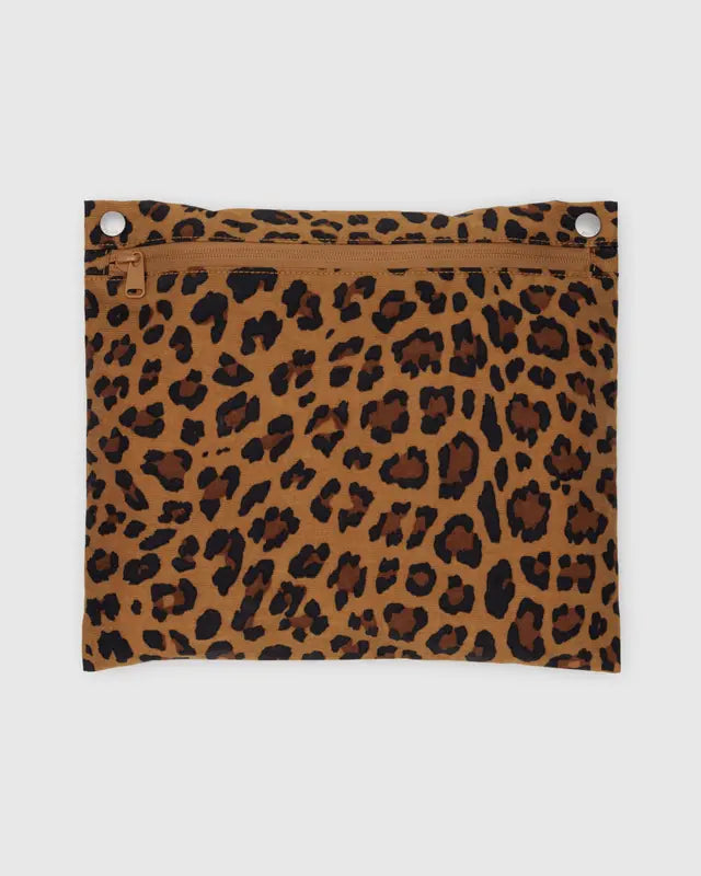 BAGGU // LARGE Cloud Carry-on LEOPARD