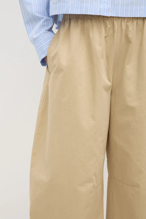 ASSEMBLY LABEL // Lola Barrel Pant TAN