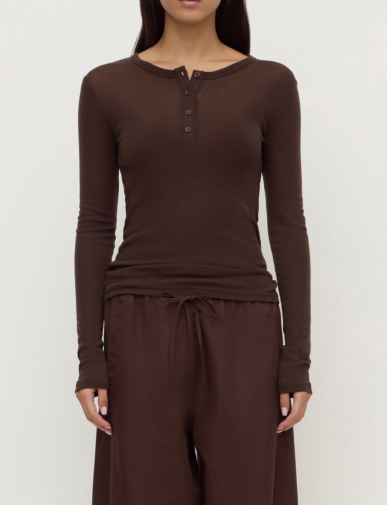 ASSEMBLY LABEL // Nora Merino Henley GANACHE