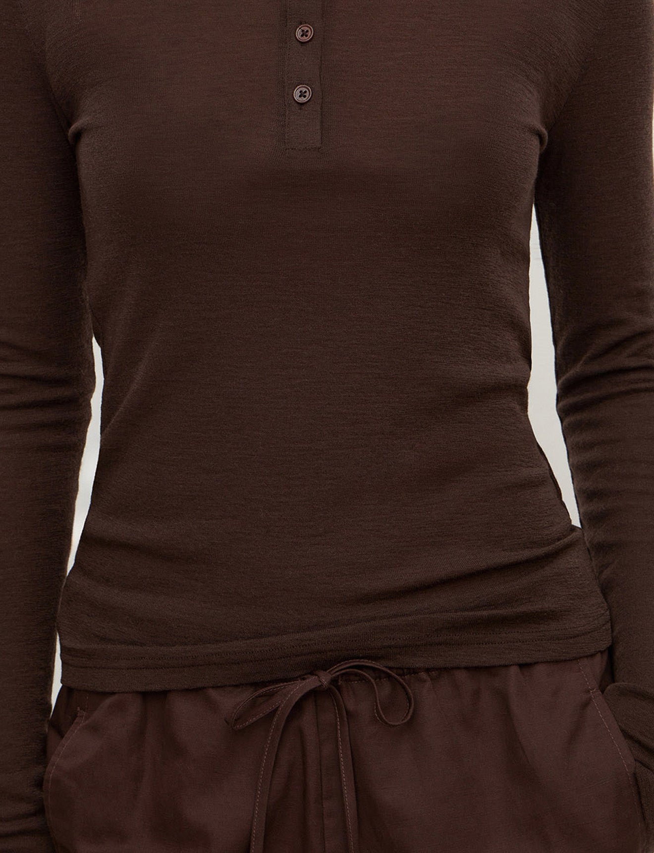 ASSEMBLY LABEL // Nora Merino Henley GANACHE