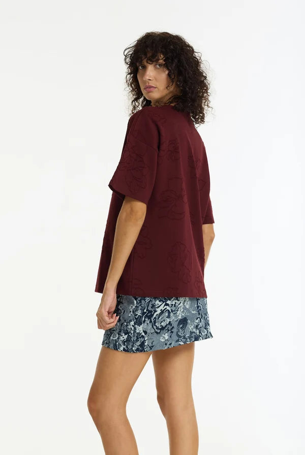 Off Duty Flora Tee BURGUNDY