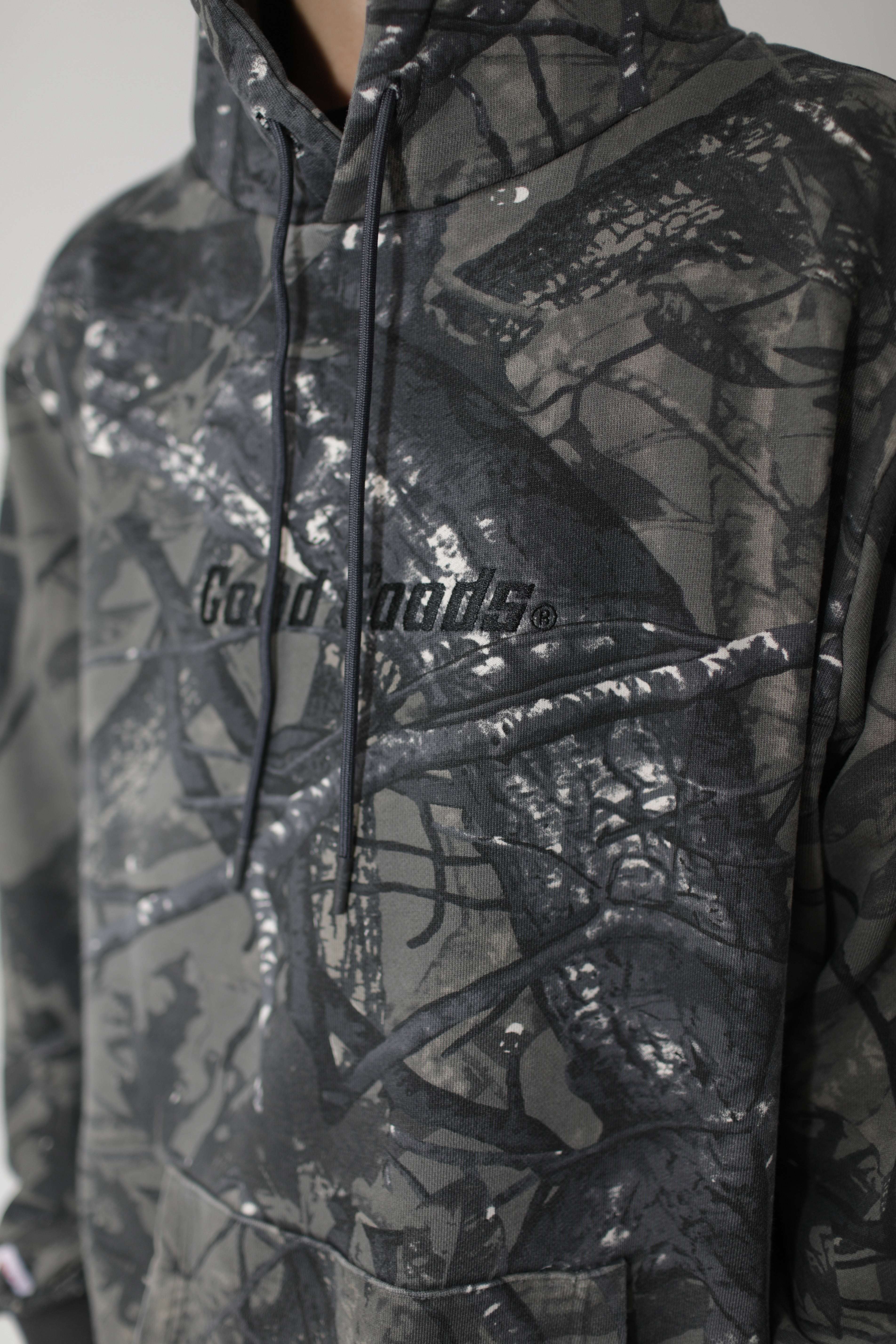 GOOD GOODS // Rocky Hood CRUISE EMBROIDERY BUSH CAMO