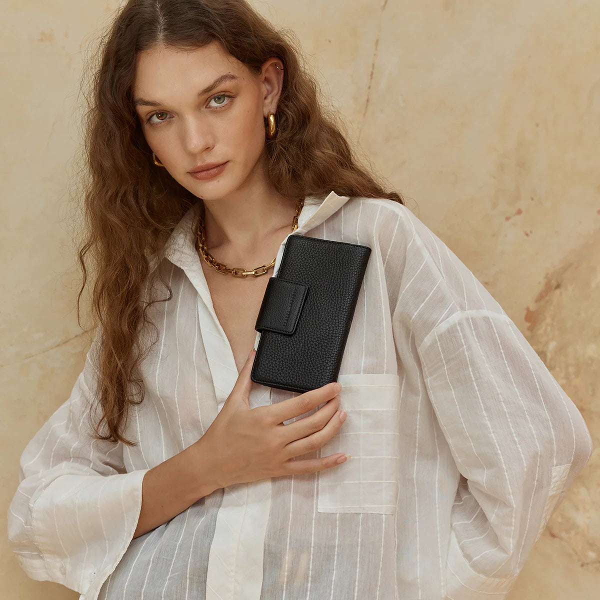 STATUS ANXIETY // Ruins BLACK