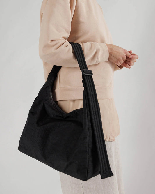 BAGGU // Nylon Shoulder Bag BLACK