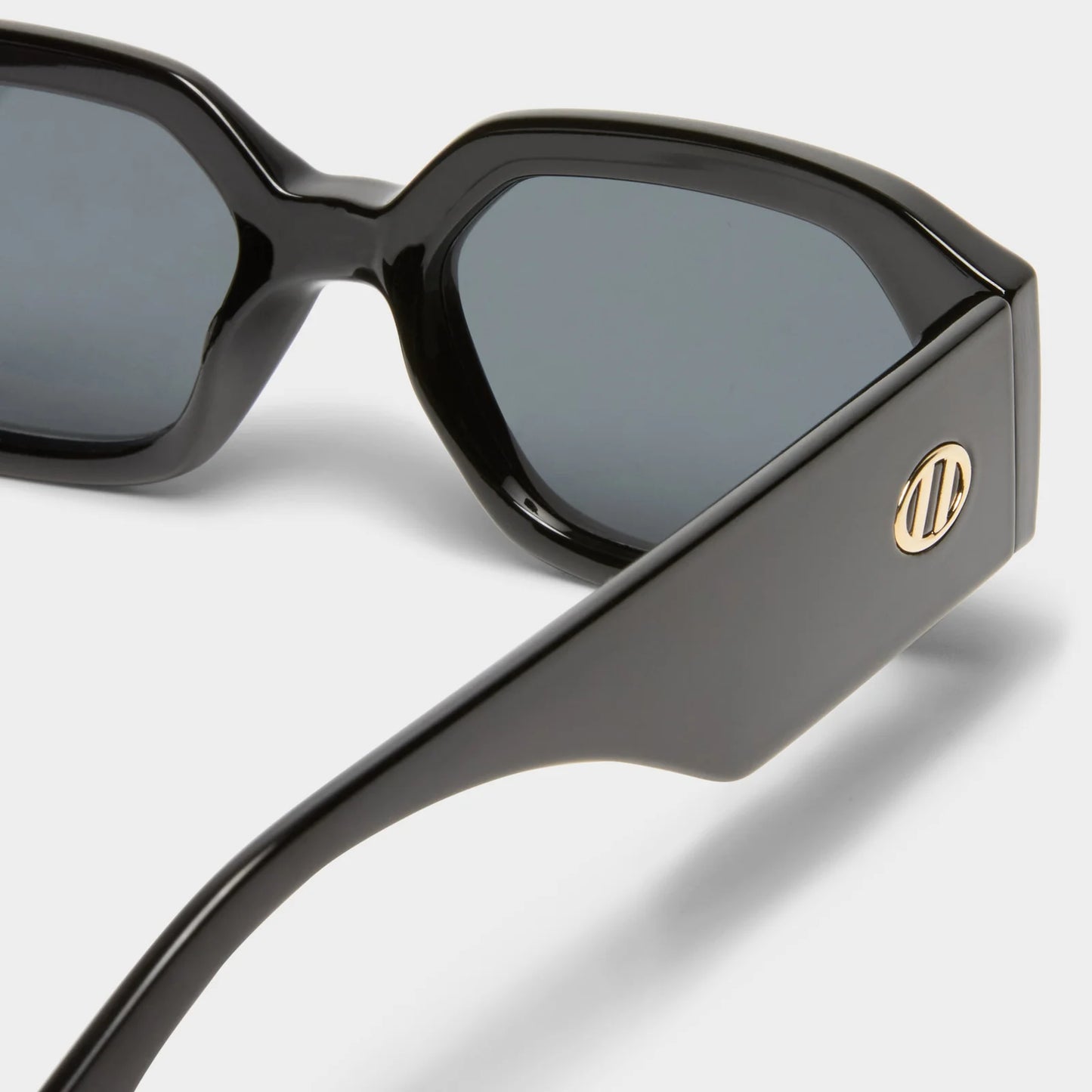 LE SPECS // Slaptrash BLACK