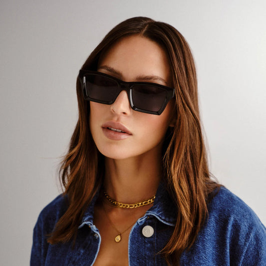 LE SPECS // SOMETHING BLACK