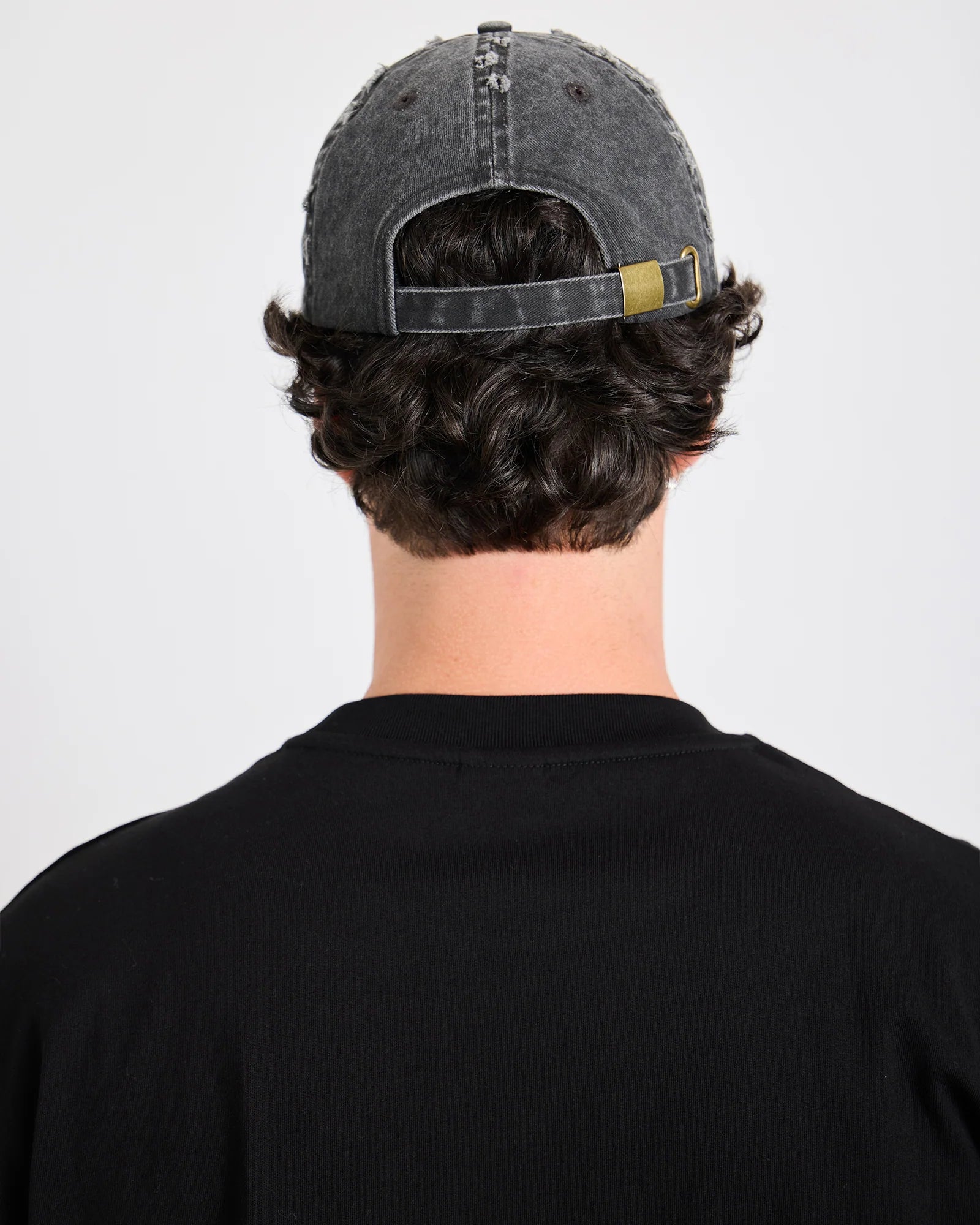 WNDRR // STXR Distressed Cap WASHED BLACK