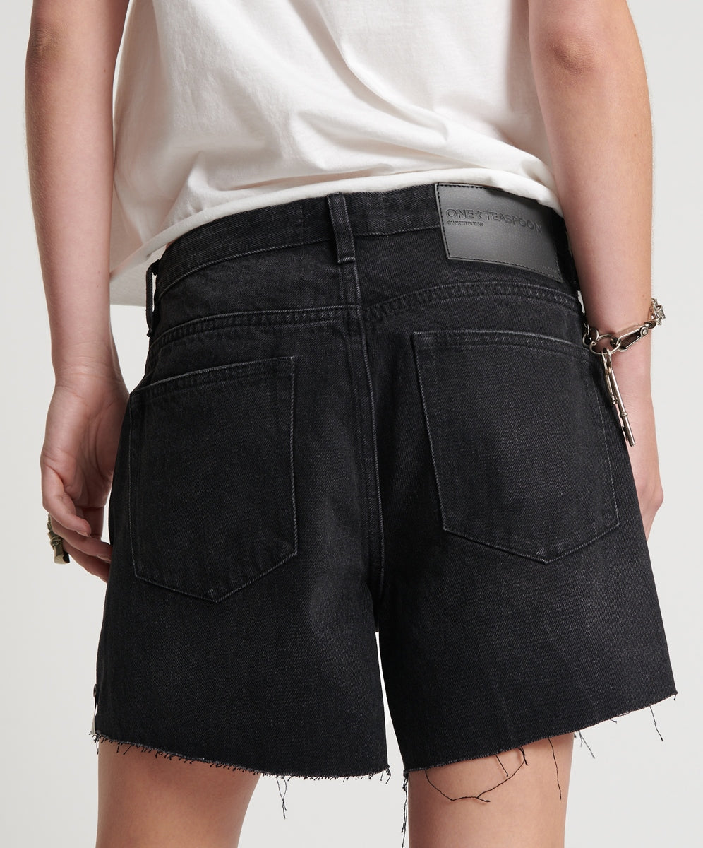 ONE TEASPOON // Super Relaxed Shaker Short BLACK OAK