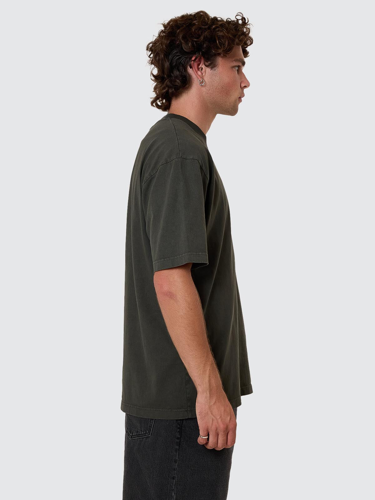 THRILLS // Built To Win OS Fit Tee OIL GREEN