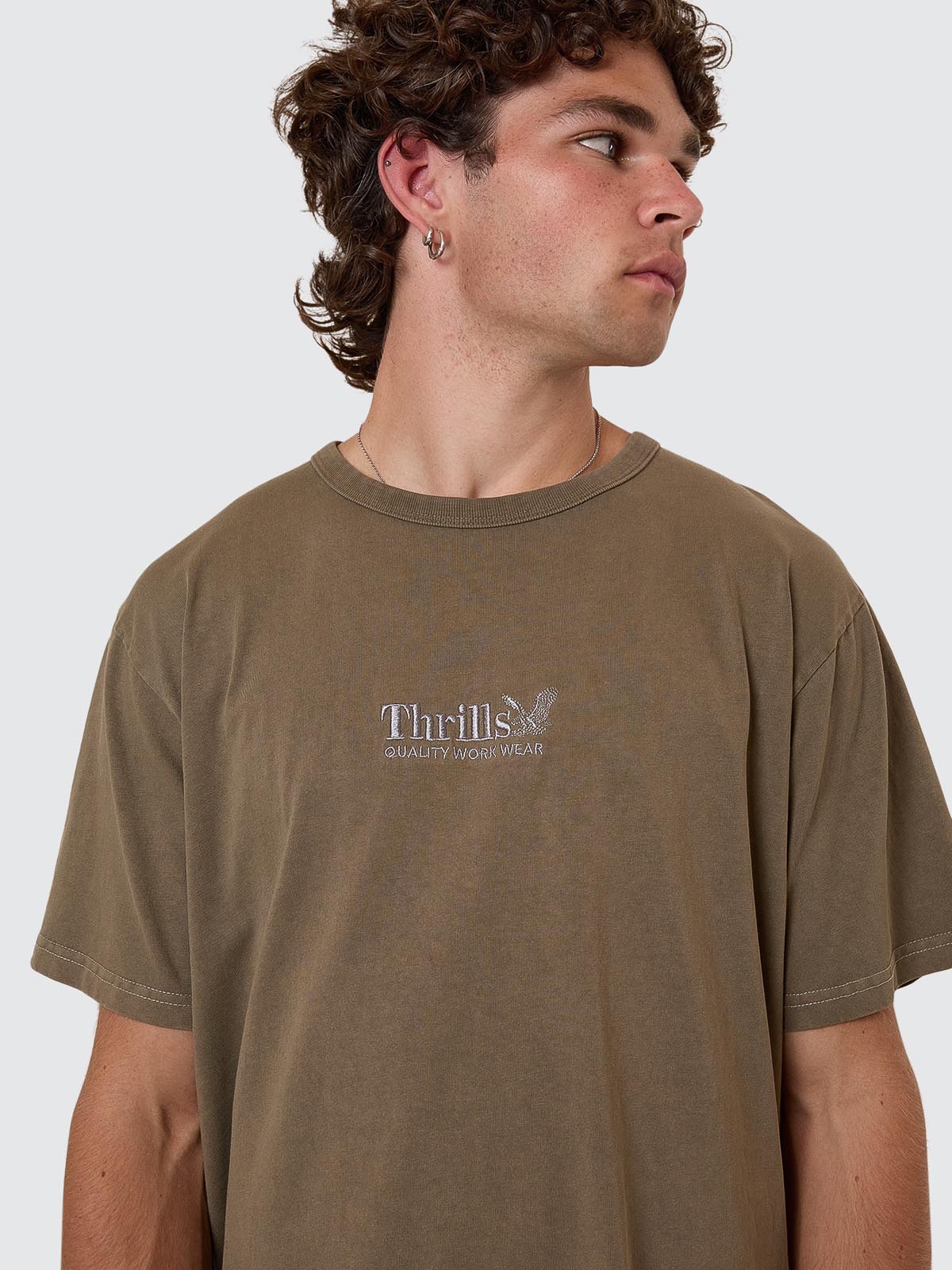 THRILLS // Workwear Embro Merch Fit Tee DESERT