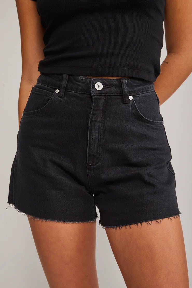 ABRAND // A Venice Short ALVITA