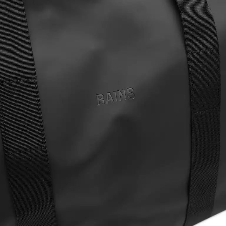 RAINS // Hilo Weekend Bag LARGE BLACK