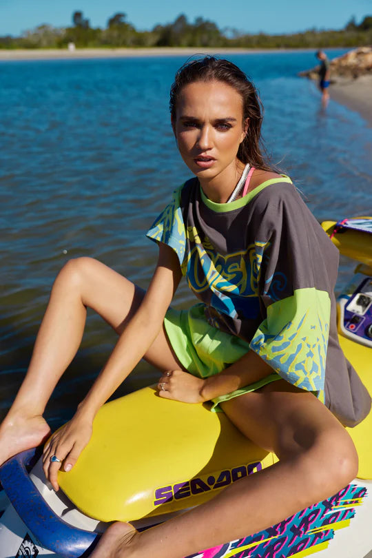 Wave Racer Tee CHARCOAL