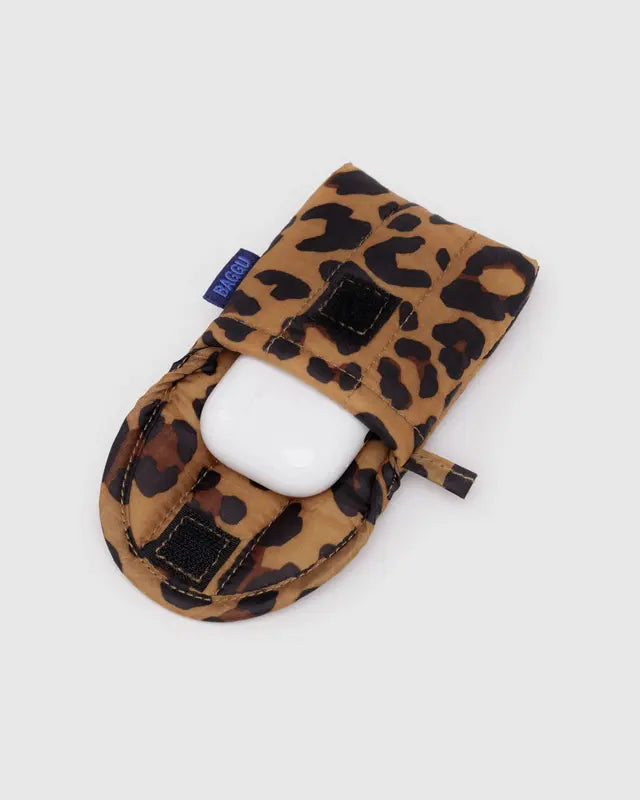 BAGGU // Puffy Earbuds Case LEOPARD