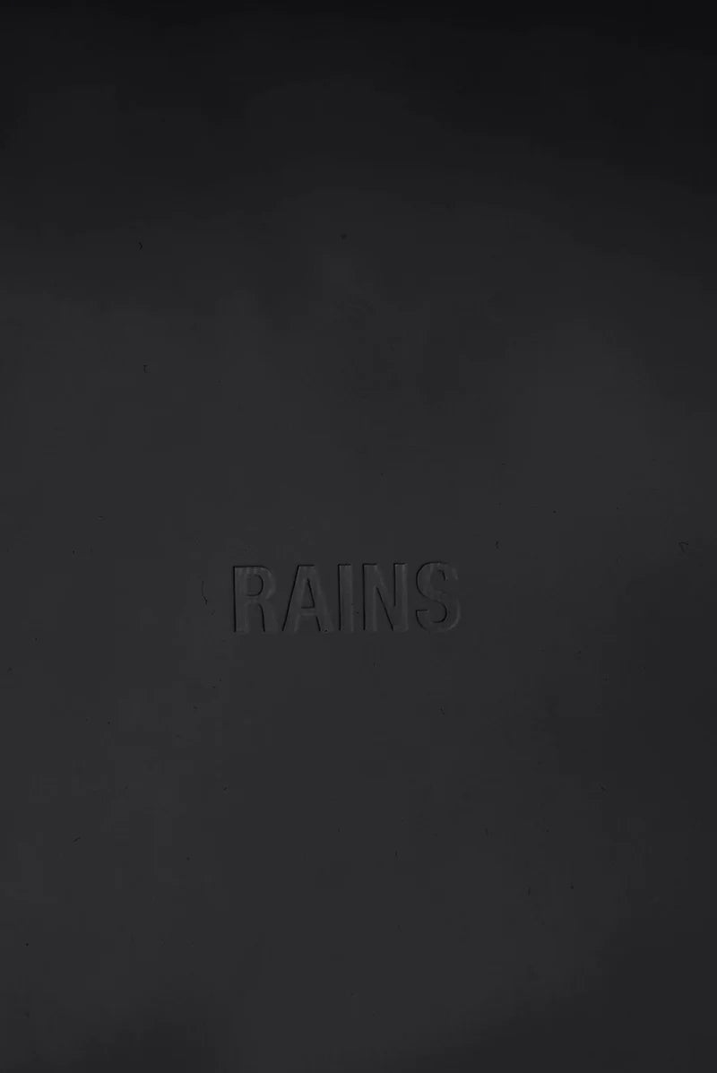 RAINS // Hilo Wash Bag BLACK