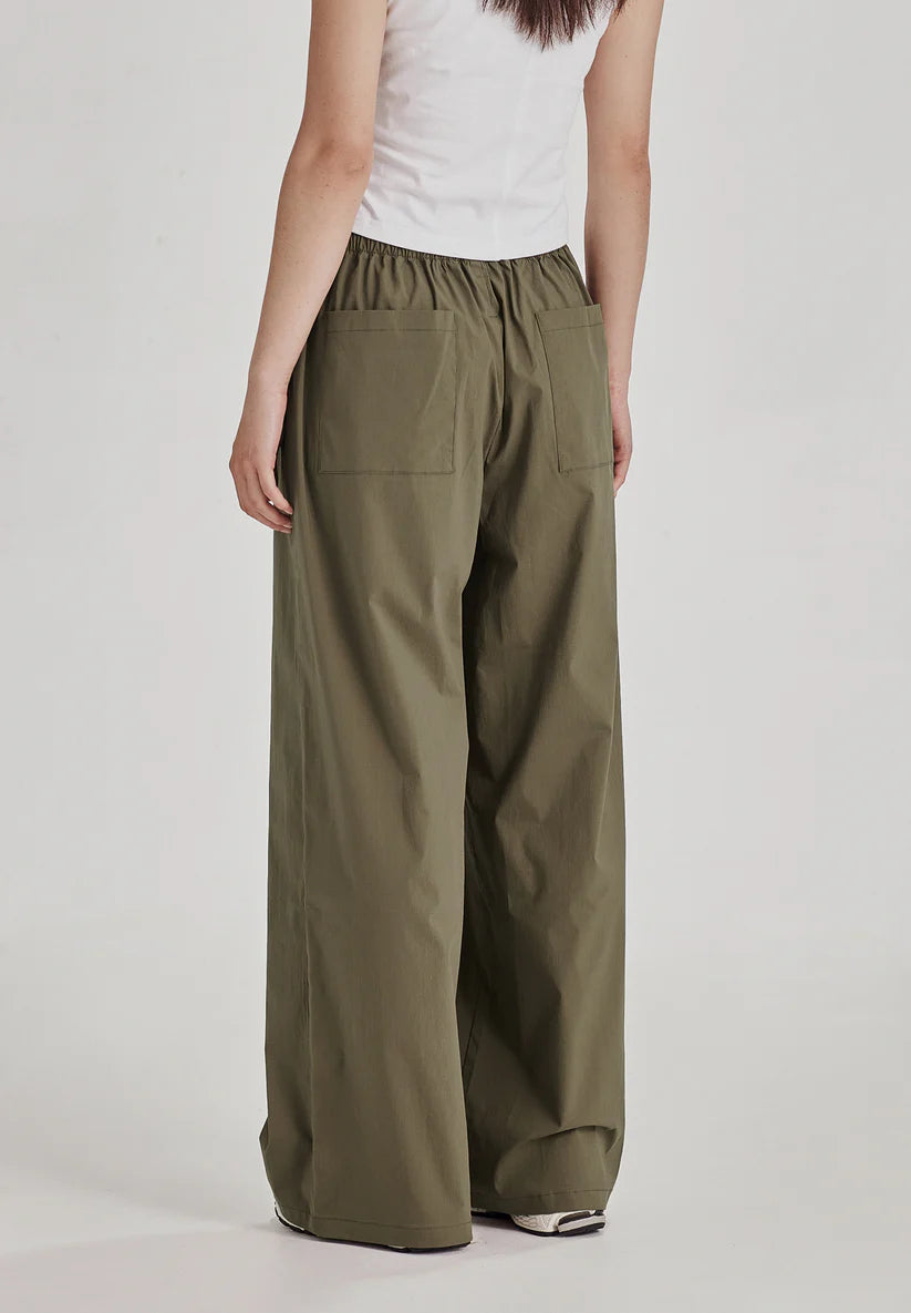 COMMONERS // Womens Rec Pant OLIVE