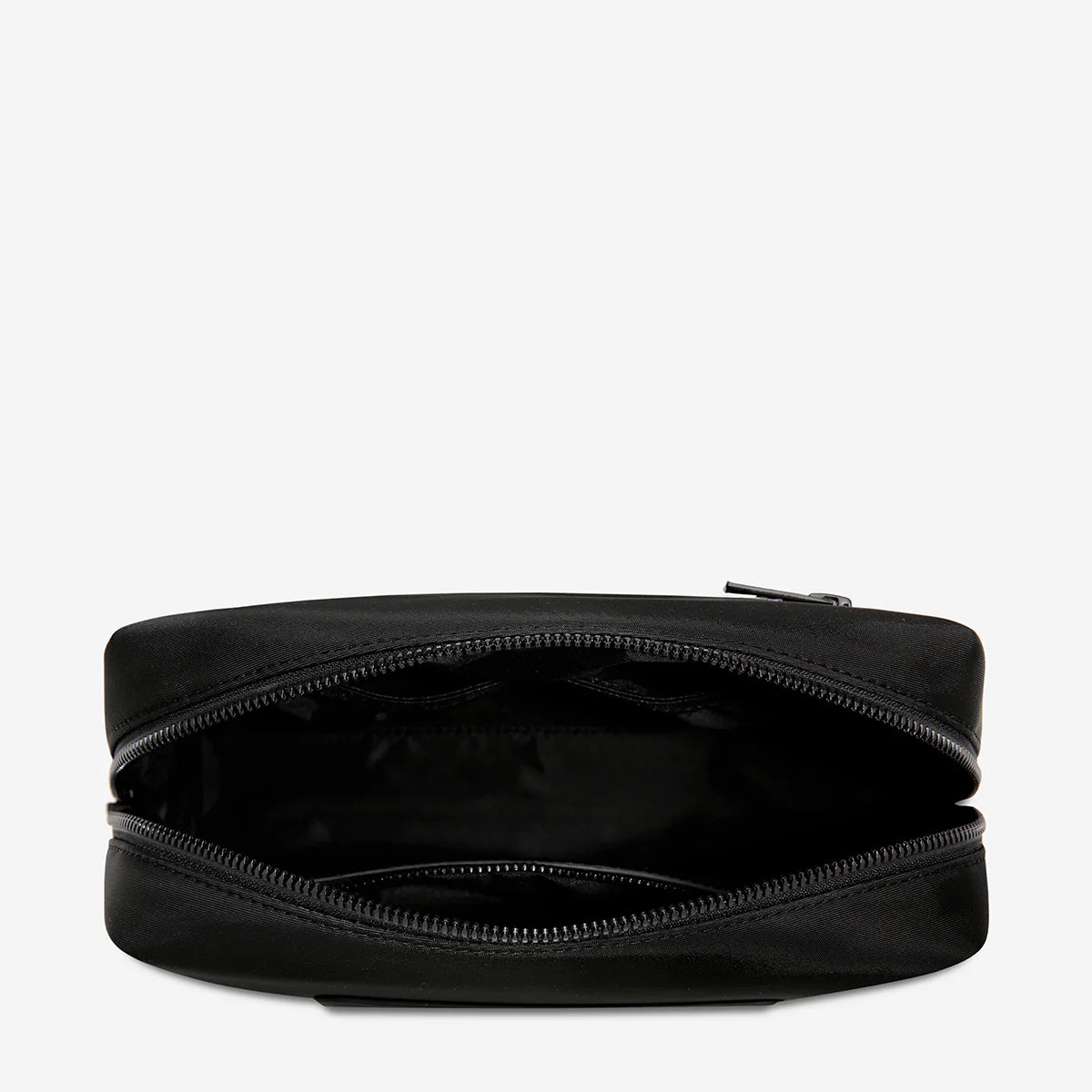Hunter Medium Toiletry Bag BLACK