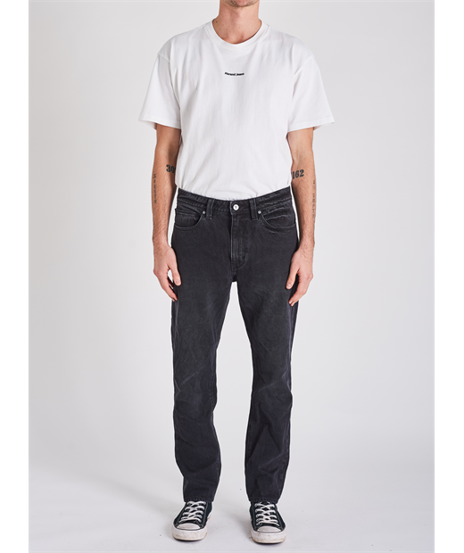 ABRAND // A Straight NU WAVE BLACK