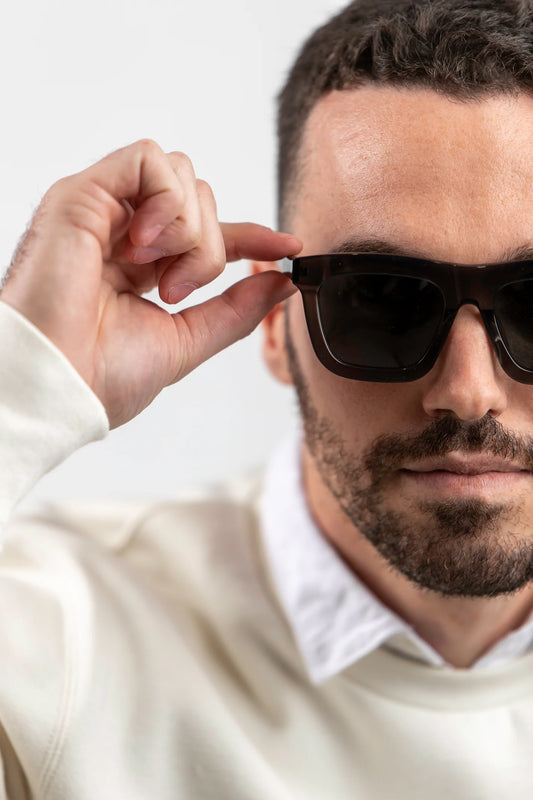 BORED GEORGE // Avery BLACK