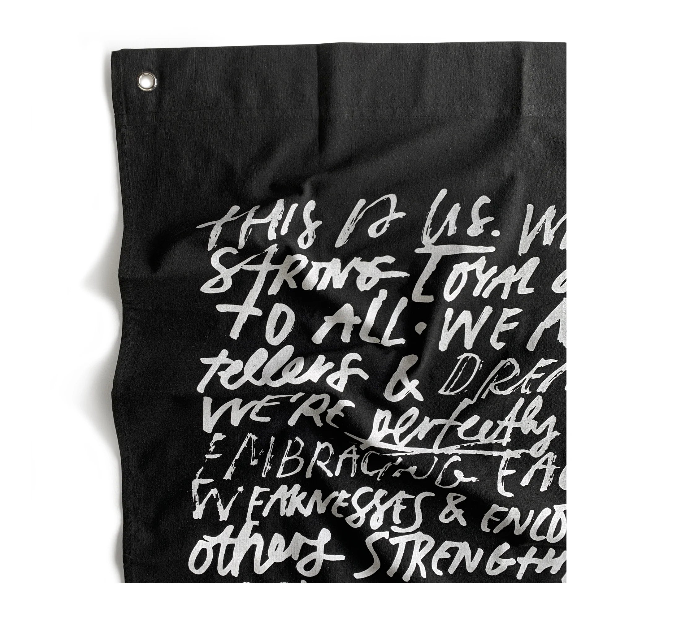 BLACKLIST // Wall Flag FAMILY MANTRA BLACK