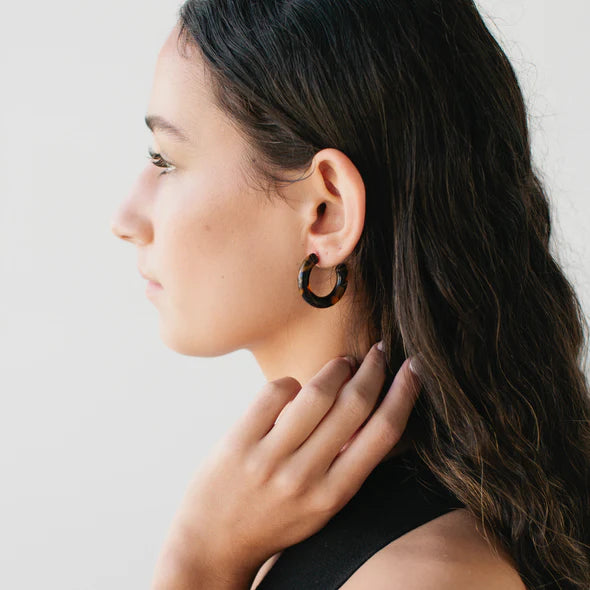 S O P H I E // Baby Bold Hoops DARK TORT